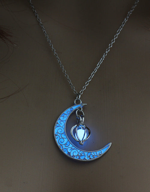 Load image into Gallery viewer, Glowing Pendant Necklaces Silver Plated Chain Necklaces
