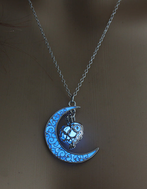 Load image into Gallery viewer, Glowing Pendant Necklaces Silver Plated Chain Necklaces
