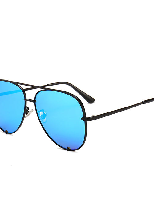 Load image into Gallery viewer, Fashionable sunglasses
