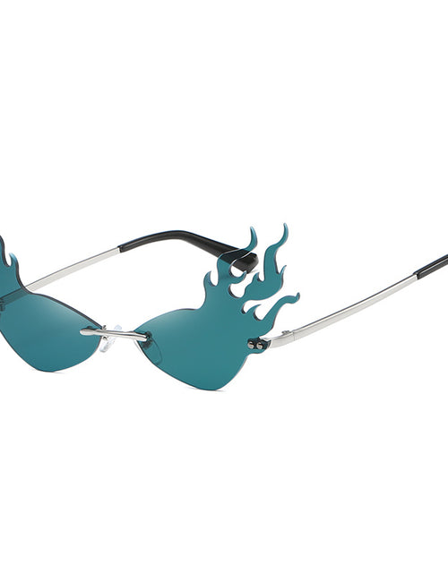 Load image into Gallery viewer, Triangle cat eye flame style sunglasses
