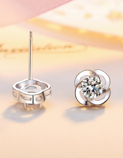 Load image into Gallery viewer, Sterling silver clover earrings
