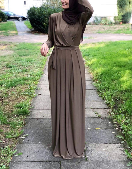 Load image into Gallery viewer, Women&#39;s Solid Color Middle Eastern Muslim Long Dress
