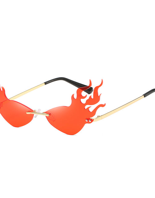 Load image into Gallery viewer, Triangle cat eye flame style sunglasses
