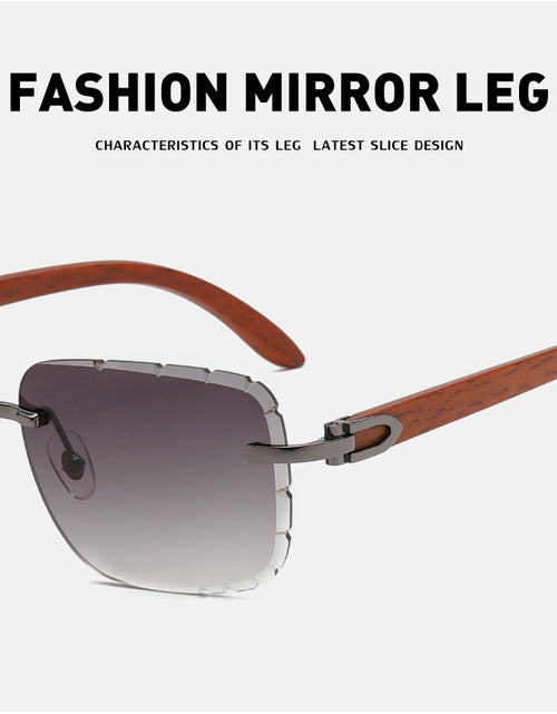 Load image into Gallery viewer, Women&#39;s Fashion Square Sunglasses
