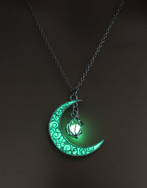 Load image into Gallery viewer, Glowing Pendant Necklaces Silver Plated Chain Necklaces
