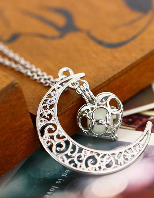 Load image into Gallery viewer, Glowing Pendant Necklaces Silver Plated Chain Necklaces
