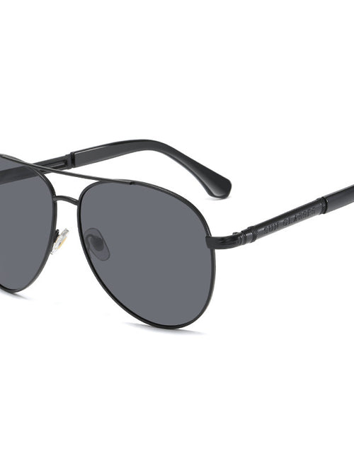 Load image into Gallery viewer, Mens Fashion Simple Outdoor Polarised Sunglasses
