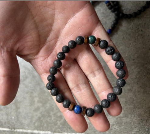 Load image into Gallery viewer, Personality Men&#39;s Black Volcanic Stone Bracelet
